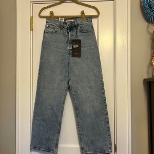 Levi’s ribcage straight ankle 28x27 new with tags